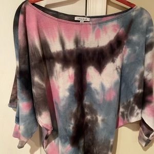 White Birch tie dye size small dolman sleeve top